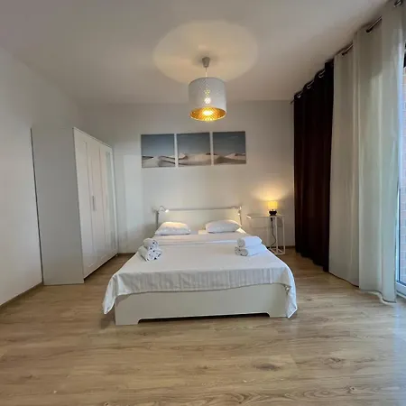 Okrzei Praga Apartment Warsaw