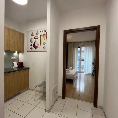 Apartment Okrzei Praga *